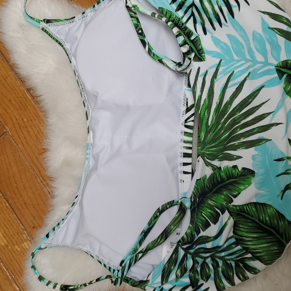 NWT BCBG Generation Palm Leaf Printed Bikini Set Size M - Picture 6 of 8